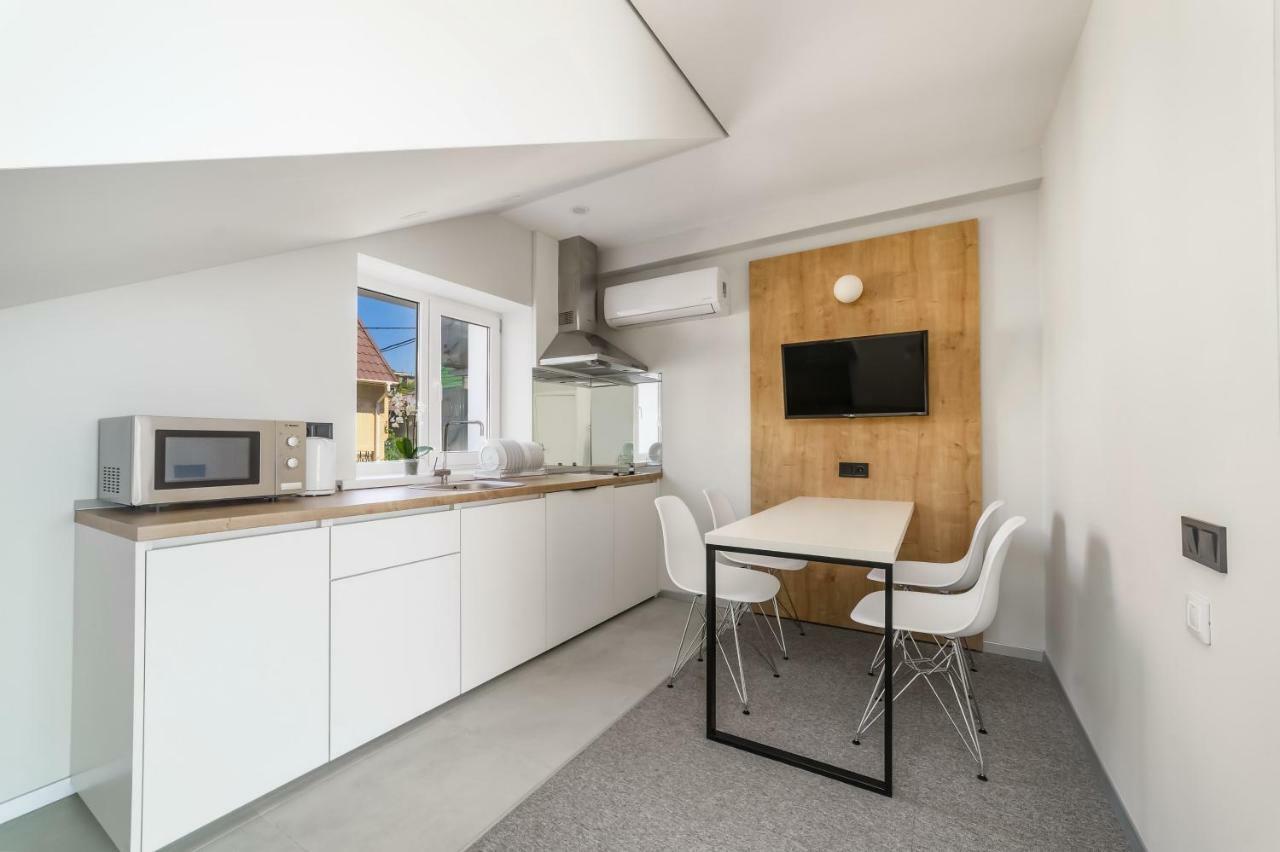 Ferienwohnung Poseidon Deluxe Перша Лінія З Басейном Odessa Exterior foto